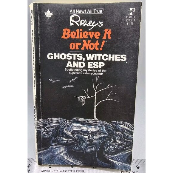 1979 Ripley's Believe It or Not Ghosts Witches and ESP Illustrated Pocket Book - Picture 1 of 9